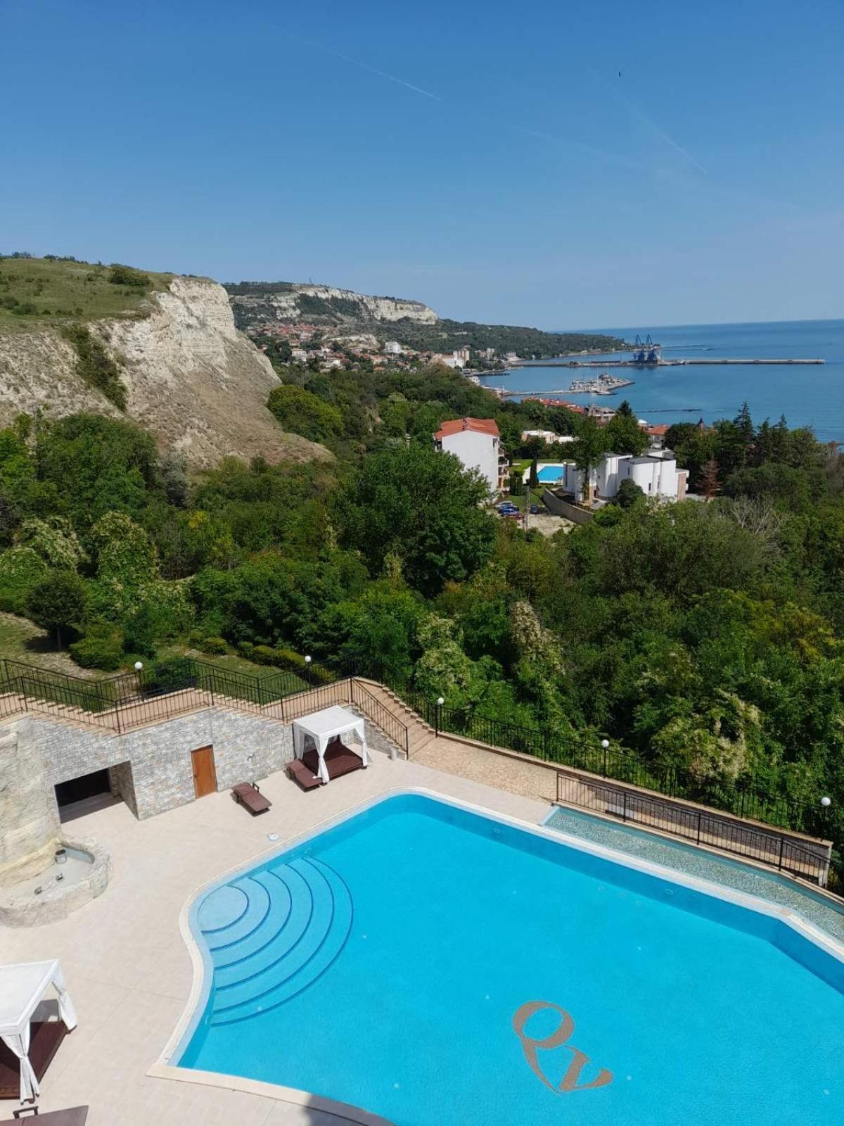 Queen'S Garden Balchik Apartment Exterior foto